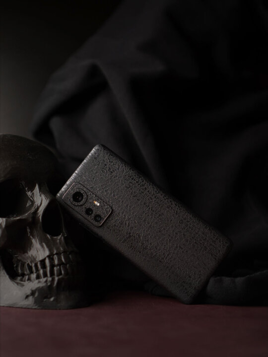 Xiaomi 12 In Use
