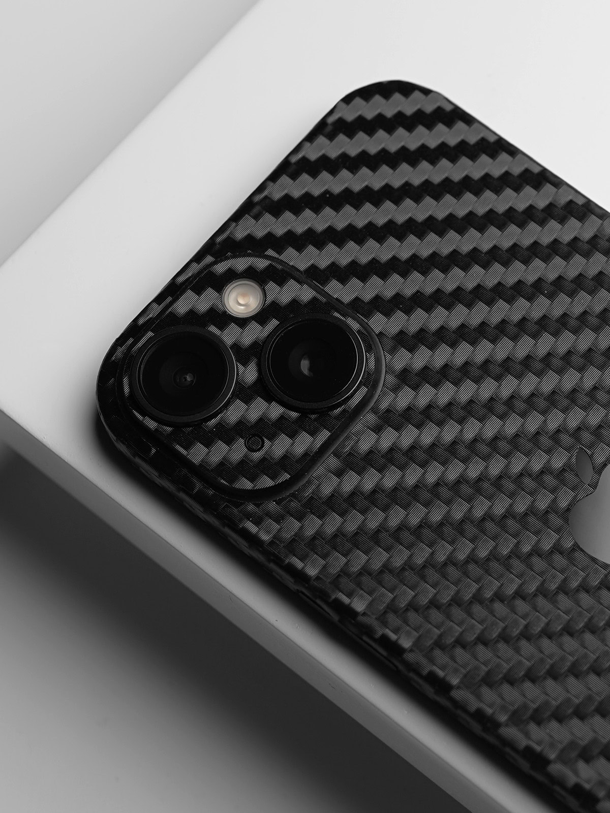 iPhone 15 Plus Skins gallery preview 1