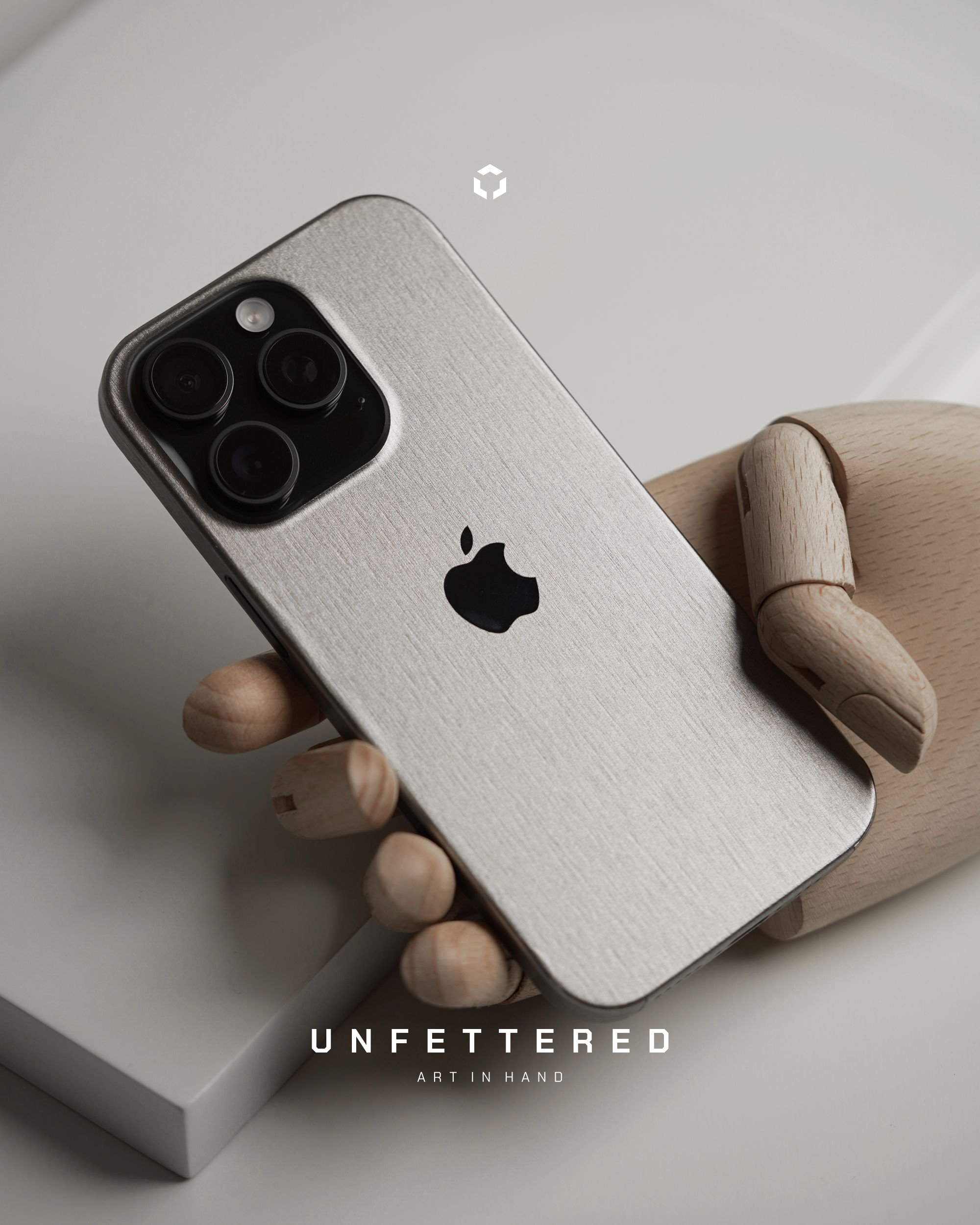iPhone 16 Pro Skins gallery preview 3