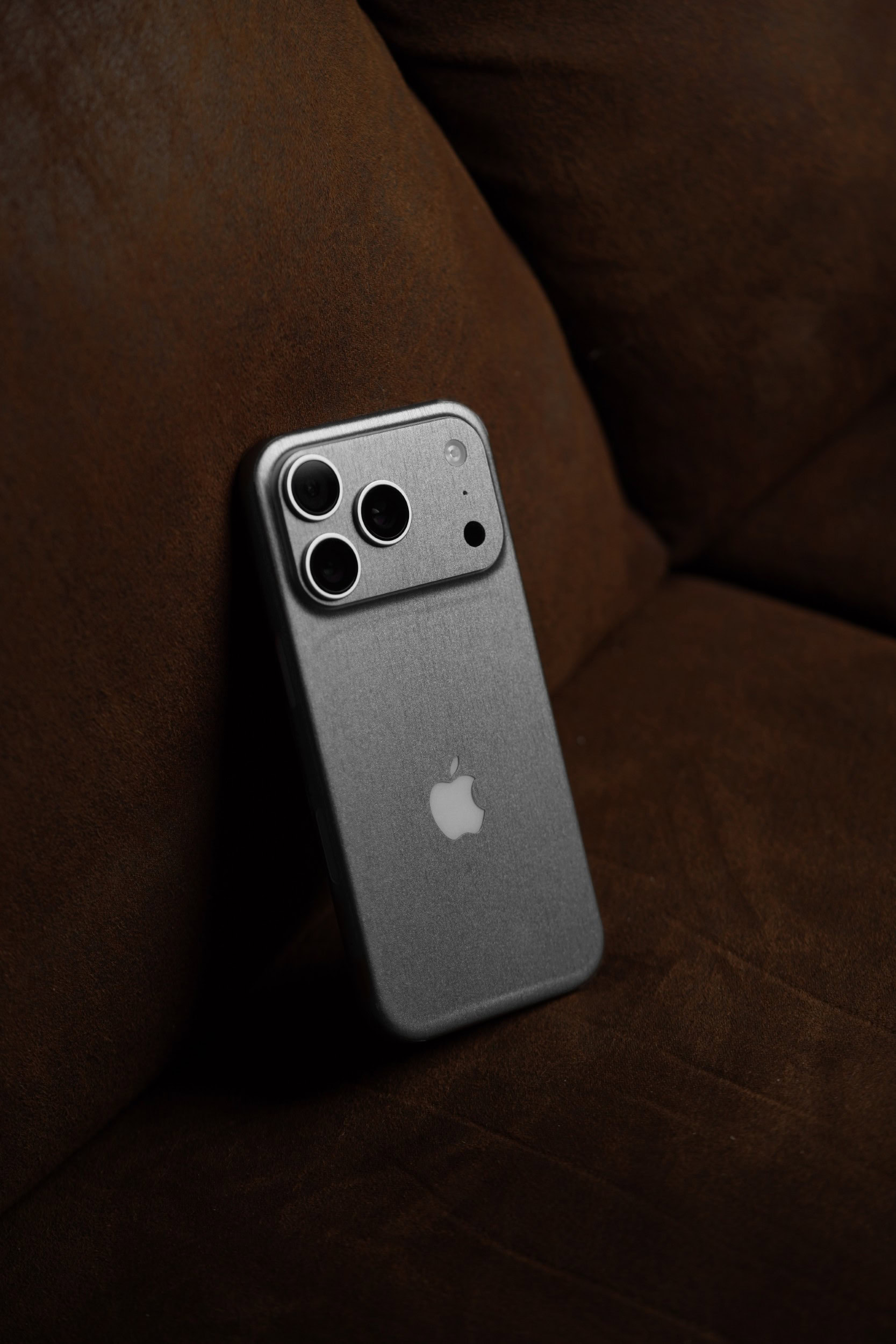 iPhone 17 Pro Skins gallery preview 9