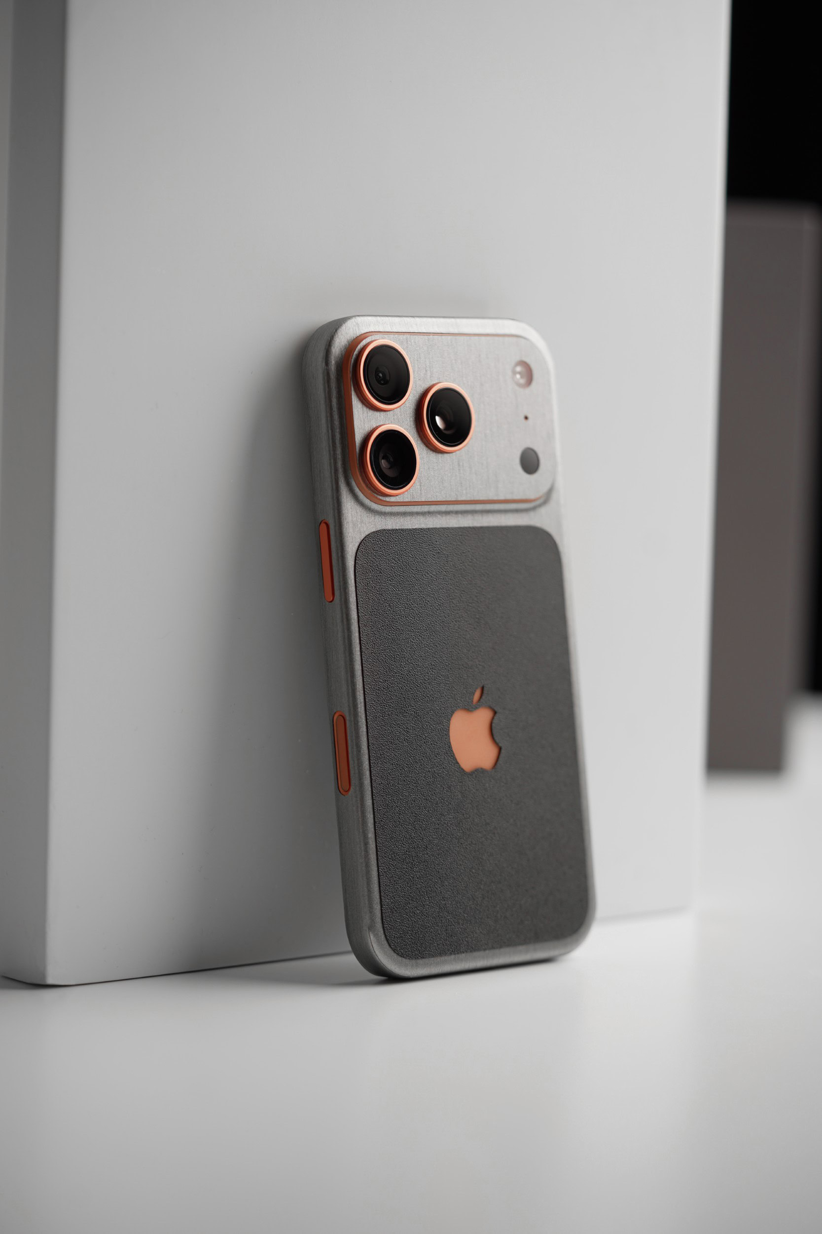 iPhone 17 Pro Skins gallery preview 4