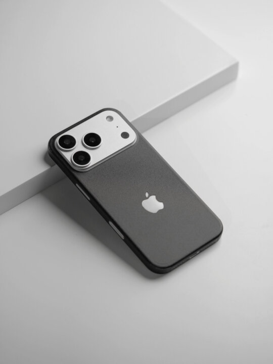 iPhone 18 Pro Max In Use