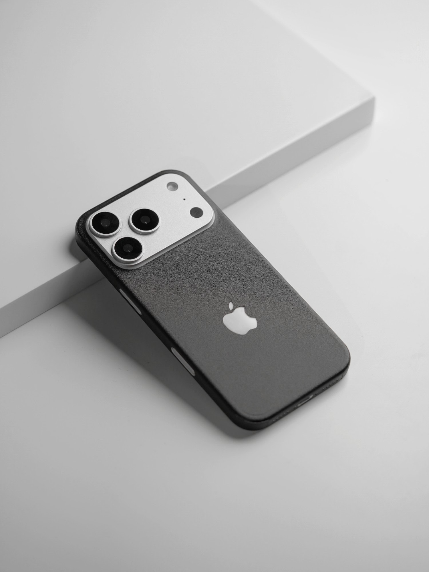 iPhone 17 Pro Skins gallery preview 13