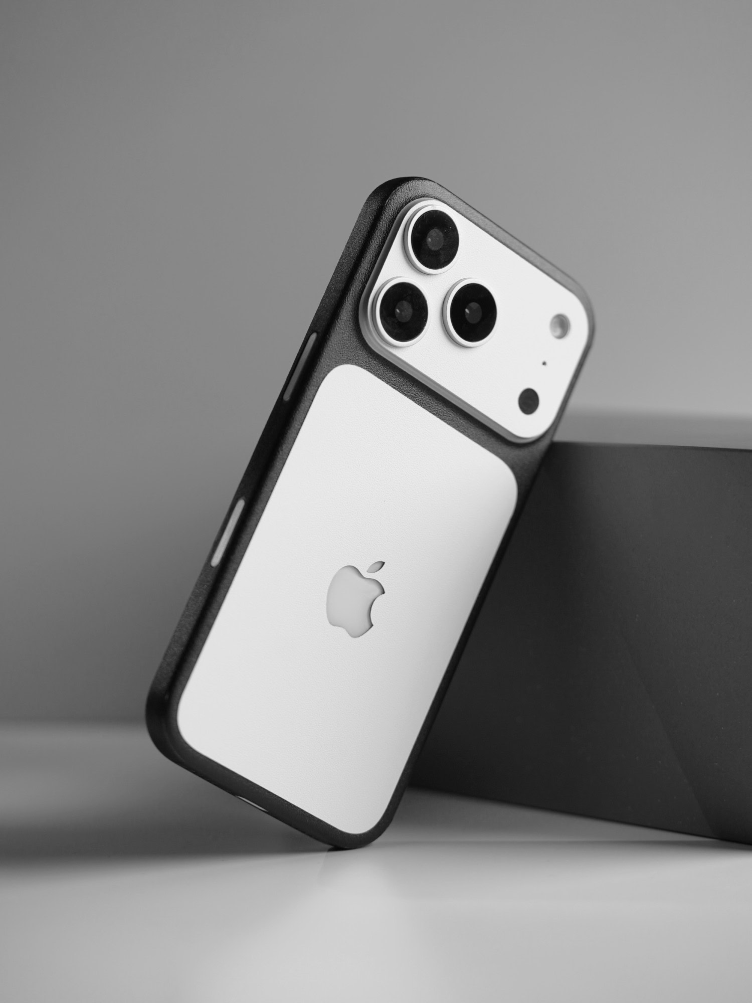 iPhone 17 Pro Skins gallery preview 2